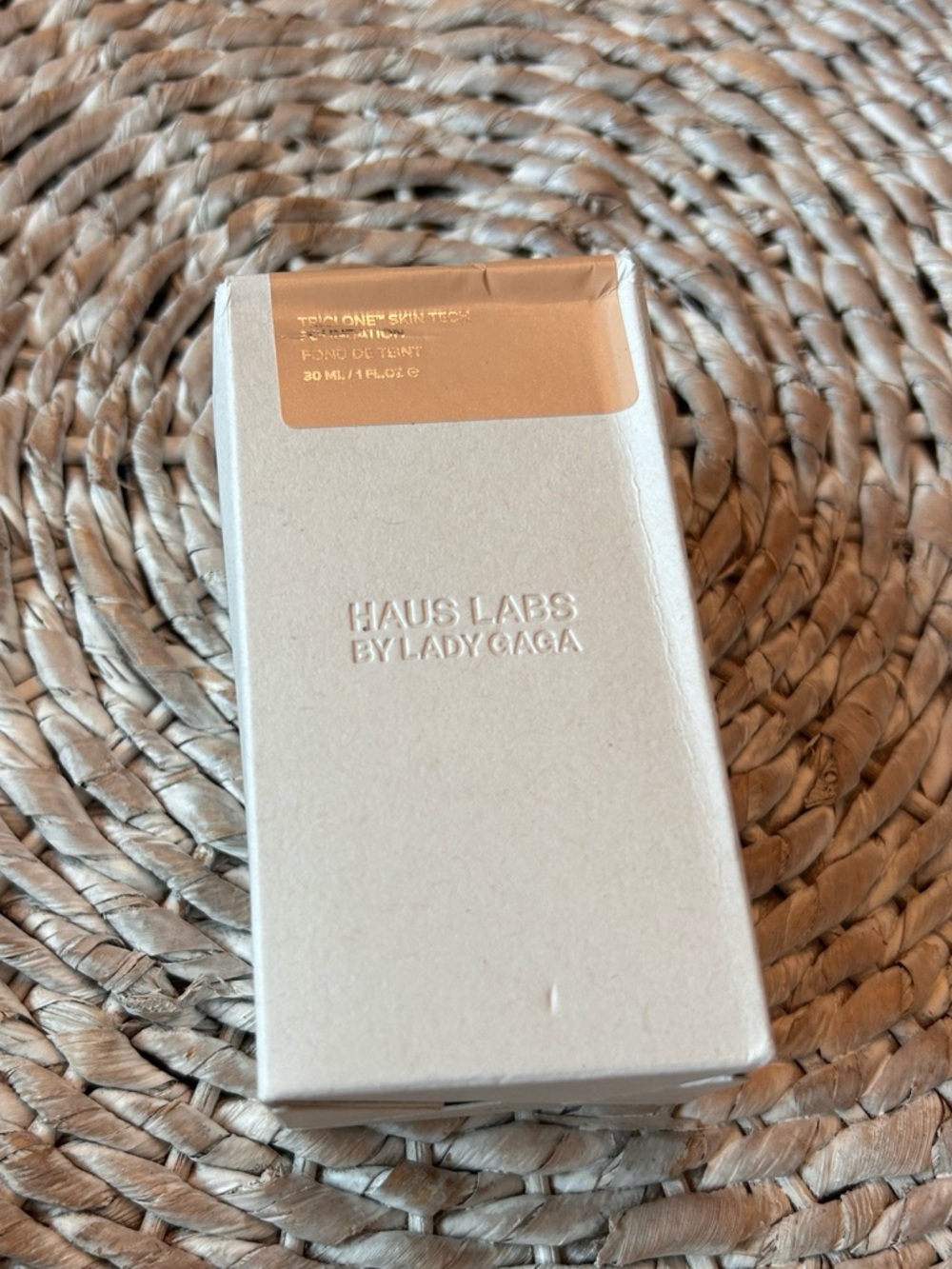 New Haus Labs Triclone Skin Tech Medium Coverage Foundation 160 Light Neutral - Picture 2 of 3